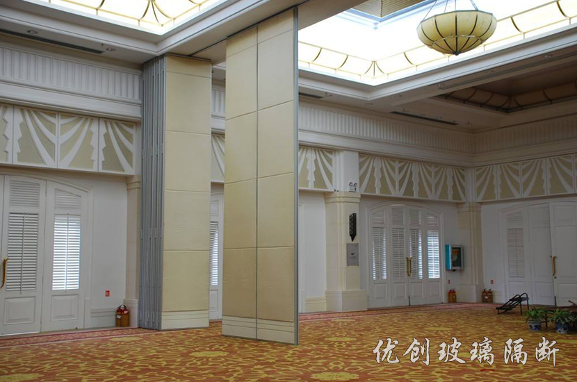 活动隔断.jpg