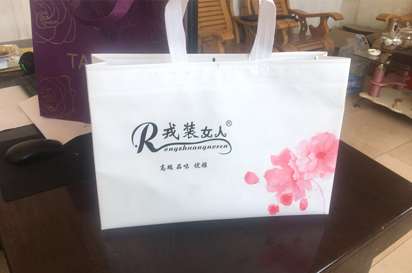 1527842562146781.jpg 立体袋制袋.jpg