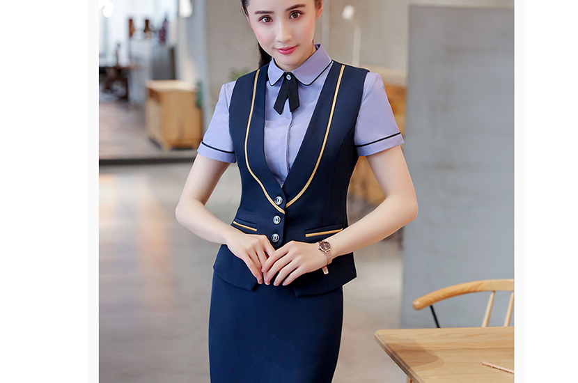 1529565697416418.jpg 职业装 (4).jpg