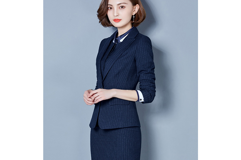 1529565717433459.jpg 职业装 (6).jpg