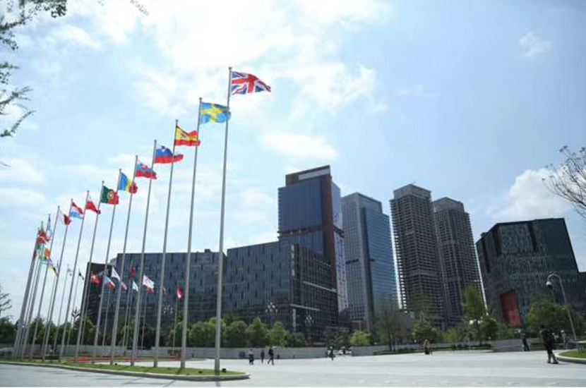 1532325611172256.jpg 铝合金旗杆3.jpg