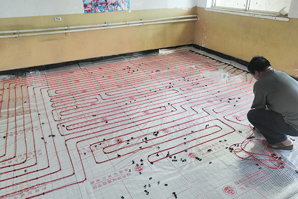 碳纤维智能地暖.jpg